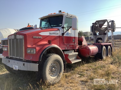 1999 Kenworth W900 8x4 Camion mélangeur