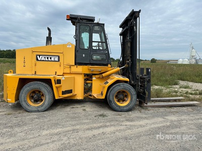 1998 Vallee 4DA35TSS 35000 lb 4x4 を見 Rough Terrain Forklift