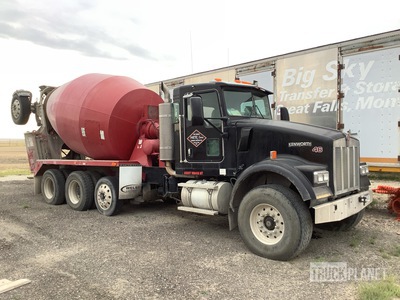 2003 Kenworth W900 10x4 Mixer Truck (Inoperable)