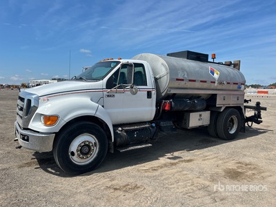 Etnyre on 2012 Ford F-750 4x2 Asphaltverteiler-Lkw