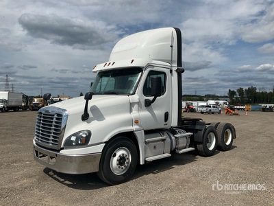 2017 Freightliner Cascadia 125 6x4 T/A Day Cab Truck Tractor