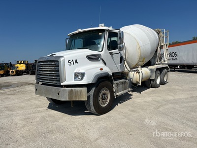 2015 Freightliner 114SD 6x4 Mixer Truck
