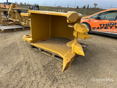 Cat 48 in Frost Excavator Bucket - Fits Cat 390F