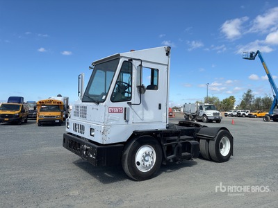 2005 Ottawa Spotter Truck