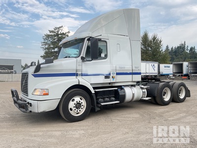 2015 Volvo VNR64T 6x4 T/A Slaapcabine Trekker