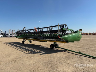 2013 John Deere 635D 35 ft Draper Cabezal de cosechadora trilladora