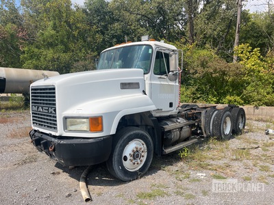 1999 Mack CH613 6x4 T/A Day Cab Truck Tractor (Inoperable)