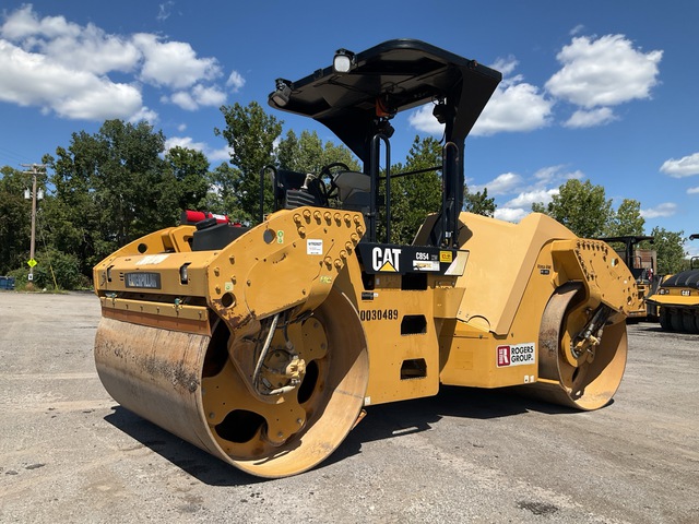 2014 Caterpillar CB54
