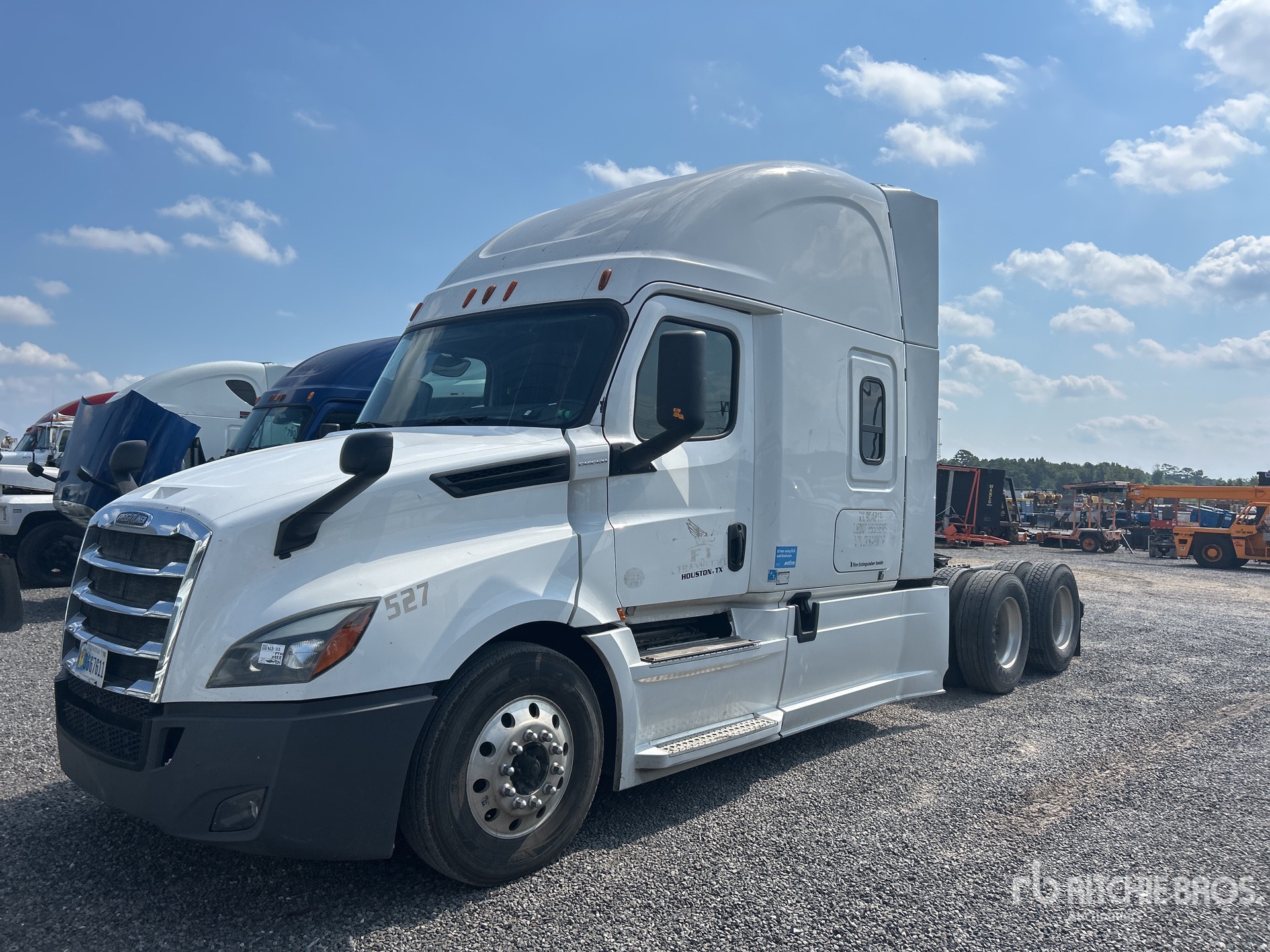 2018 Freightliner Cascadia 126 6x4 Sleeper Truck Tractor (Inoperable)