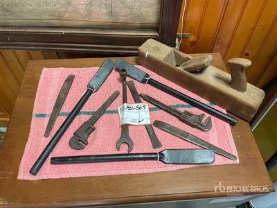 Quantity of misc antique tools