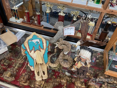 Quantity of (5) Native American art collectables Antichità