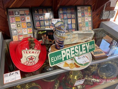 Quantity of misc collectables