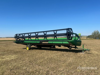 2007 John Deere 930D 30 ft Draper Combine Header