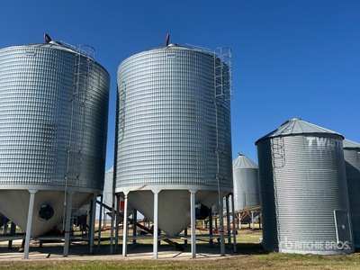 Behlen +/- 6500 bu 5 Ring Hopper Graan bak