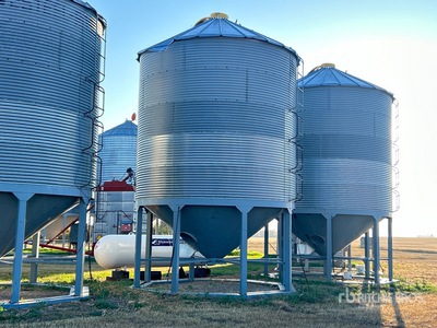Westeel +/- 2000 bu 5 Ring Hopper Graan bak