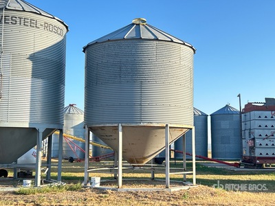 Westeel +/- 1850 bu 4 Ring Hopper Grain Bin