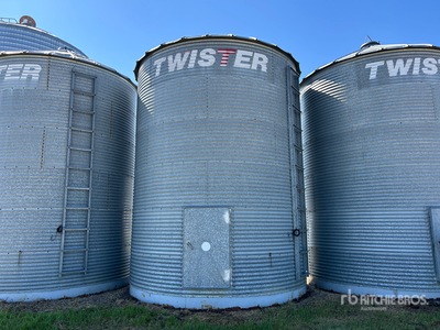 Twister +/- 2400 bu 6 Ring Grain Bin