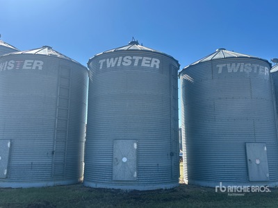 Twister +/- 2400 bu 6 Ring Grain Bin