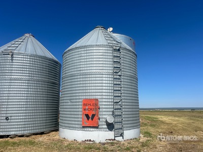 Behlan +/- 2900 bu Grain Bin