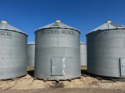 Westeel Rosco +/- 1650 bu 5 Ring Grain Bin