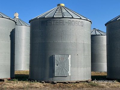 Westeel Rosco +/- 1650 bu 5 Ring Grain Bin