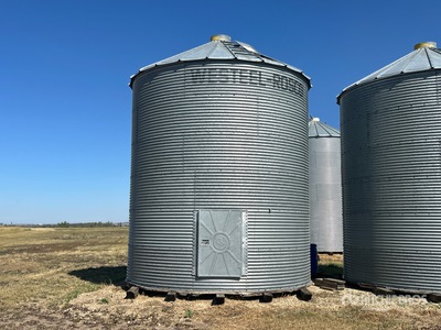 Westeel Rosco +/- 1950 bu 6 Ring Grain Bin
