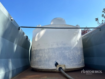 UFA 1250 gal Poly Réservoir d'eau