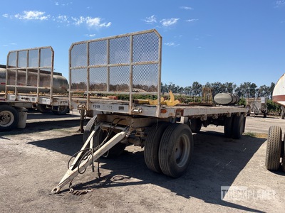 1973 Utility Pup Remolque caja abierta