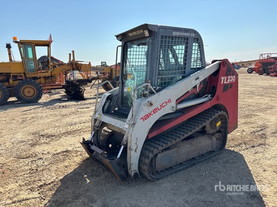 2008 Takeuchi TL230 Mini pala cingolata (Inoperable)
