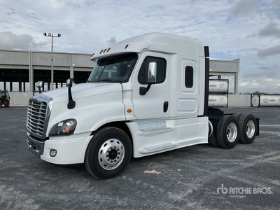 2018 Freightliner Cascadia 125 6x4 Tractocamion con Dormitorio / T/A Sleeper Truck Tractor