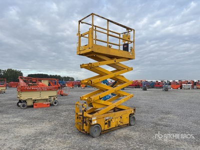 2012 Genie GS-2632 Electric Scissor Lift