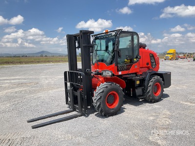 2025 HECHUANG T35A 7700 lb 4x4 Montacargas Todo Terreno (Sin Usar) / Carrello elevatore fuoristrada (Unused)