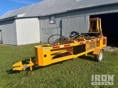Custom Built Small Bale Compactor Attrezzatura per rotopresse e fienagione