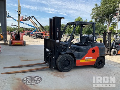 2017 Toyota 8FG45U 8500 lb Forklift