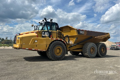 2016 Cat 745C Camion à benne articulé