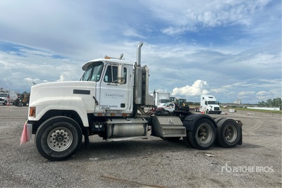 2000 Mack CH613 6x4 T/A Day Cab Truck Tractor