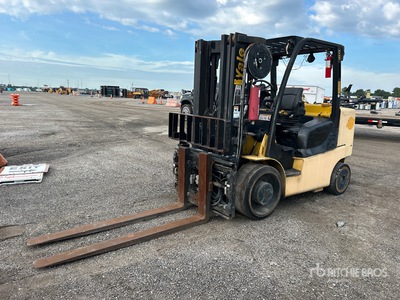 2011 Yale GLC155VXNGJE088 7500 lb Cushion Tire Forklift