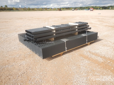 Qte De Clotures (Non Utilise) 1.83m x 2.50m Qty Of 75 Meter Clôture du site (Unused)