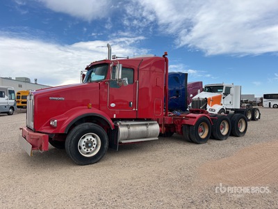 2012 Kenworth 8x6 تراكتور شاحنة بسقف (ثلاثى المحور) (Inoperable)