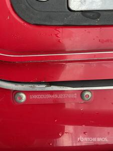 2009 Kenworth T800 Tri/A Sleeper Truck Tractor (Inoperable)