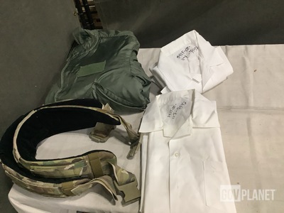 (3) Flyer’s Jackets, (11) Individual Equipment Belts & Assorted Items