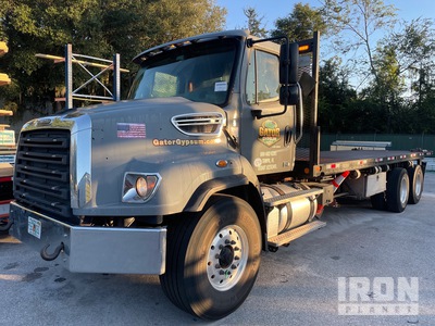 2017 Freightliner 114SD 6x4 Flatbed Truck