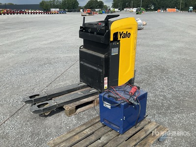 2018 Yale MP25T Electric Pallet Jack