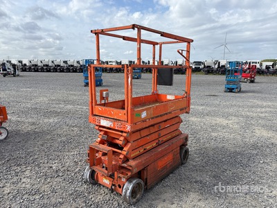 2014 Skyjack SJIII-3219 Electric Podnośnik nożycowy (Inoperable)