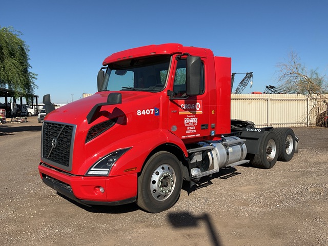 2021 Volvo VNR 6x2 T/A Day Cab Truck Tractor
