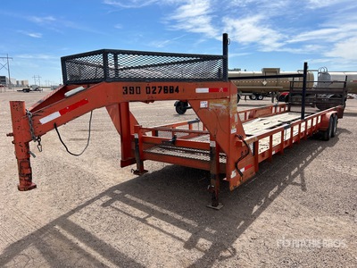 2012 Kearney 34 ft T/A Gooseneck Rimorchio portautensili