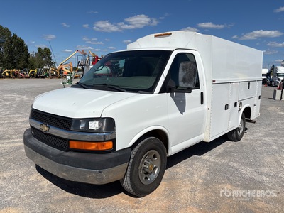 2014 Chevrolet G3500 4x2 Utility Truck
