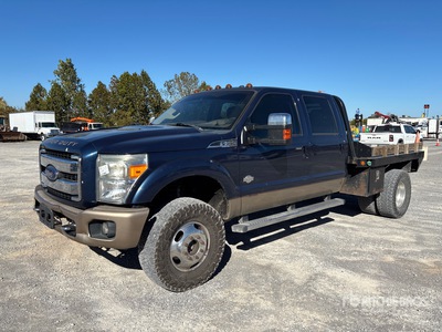2013 Ford F-350 Lariat 4x4 Crew Cab 平台トラック