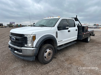 2018 Ford F-550 XL 4x4 Crew Cab Flatbed Truck