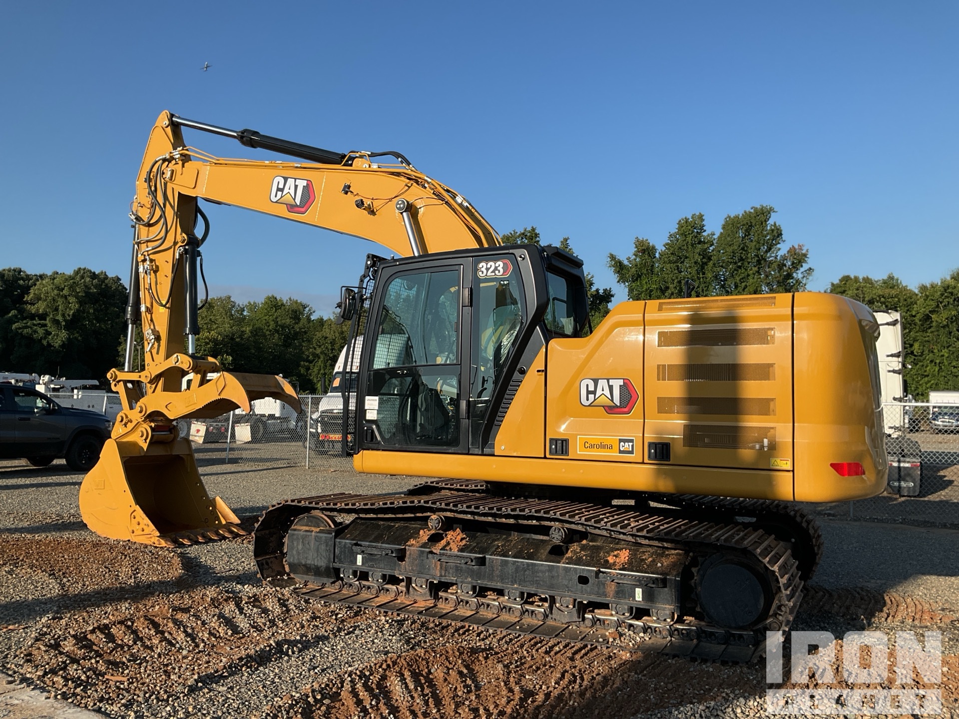 nyalon 2024 Cat 323 Tracked Excavator in Charlotte, North Carolina